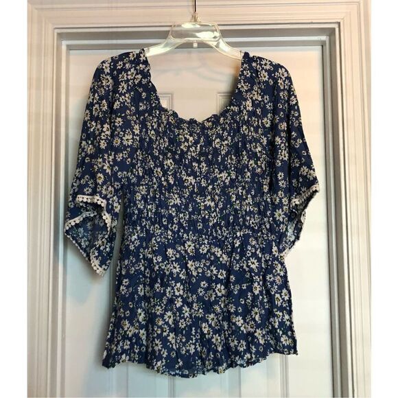 CHENAULT - L Sz M - Blue Floral Smocked Blouse in Blue Ditsey 100% Rayon. NWT! - Picture 12 of 15